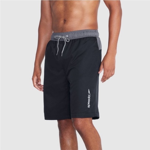Speedo Men's 9" Solid Swim Shorts - Black S new - Picture 1 of 5